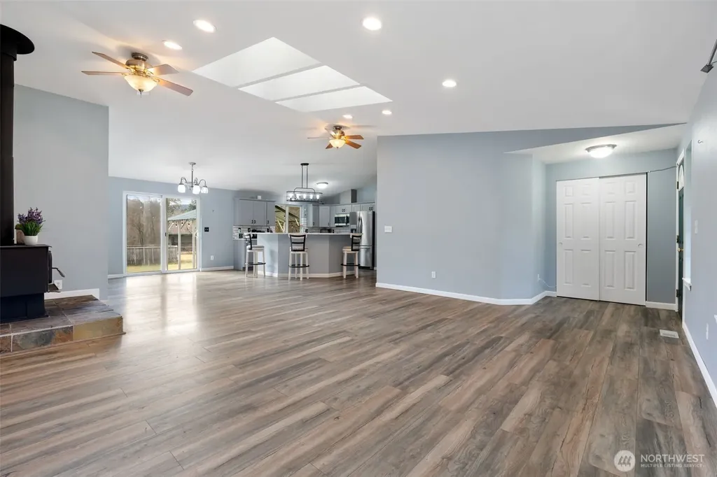 453 Coma Road Vader WA 98593