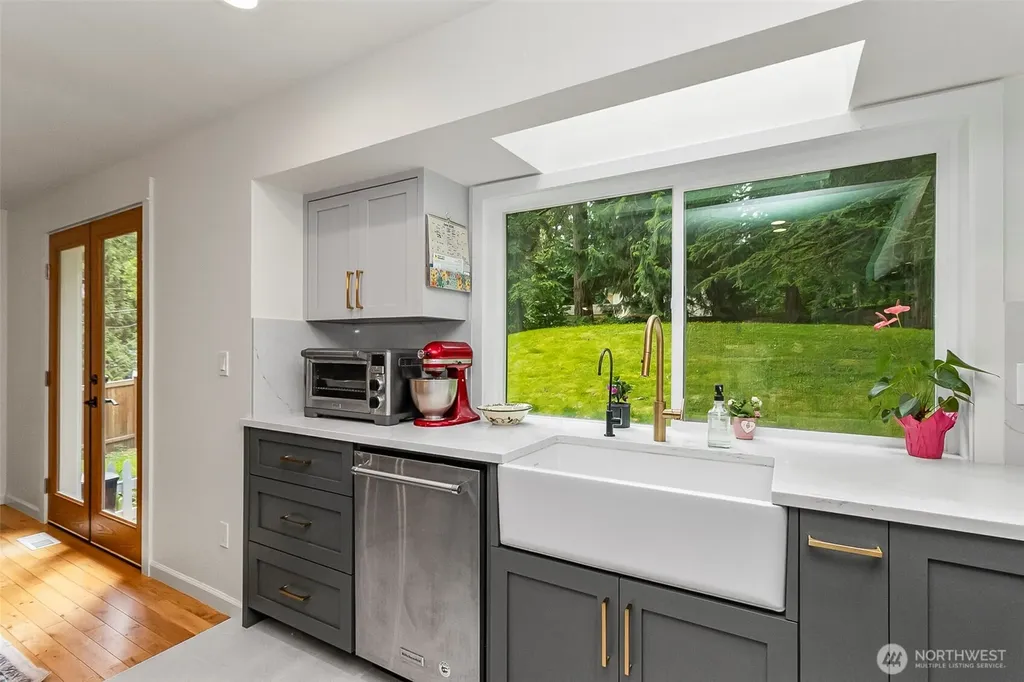 16423 179th Place NE Woodinville WA 98072