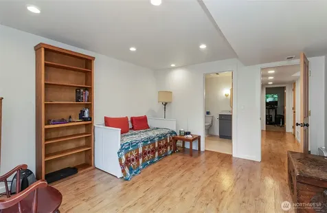 16423 179th Place NE Woodinville WA 98072