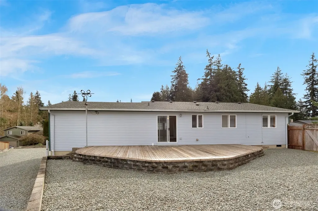 27203 Church Creek Loop NW Stanwood WA 98292