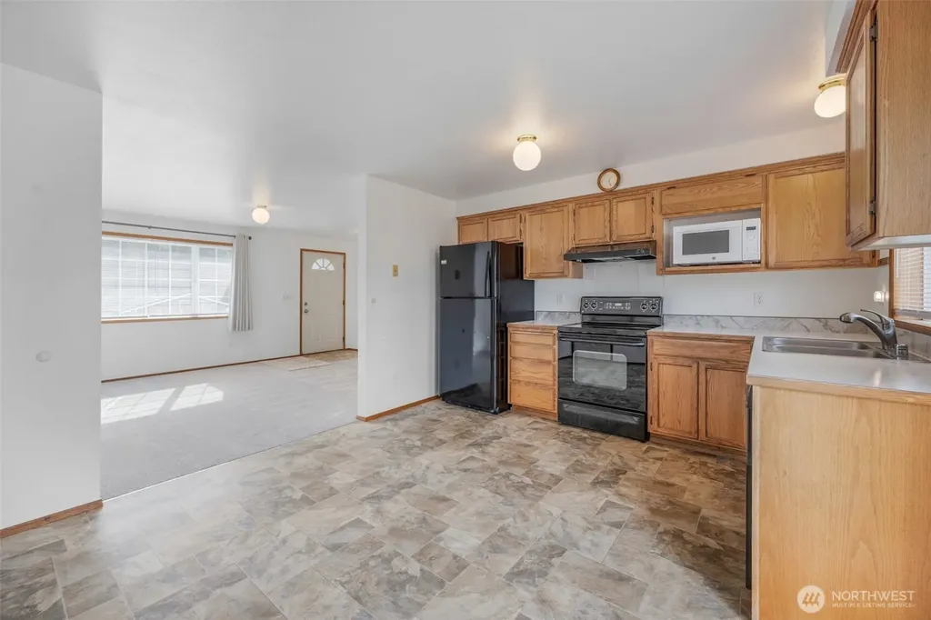 27203 Church Creek Loop NW Stanwood WA 98292