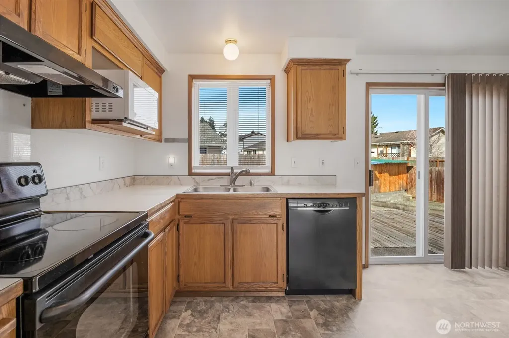 27203 Church Creek Loop NW Stanwood WA 98292