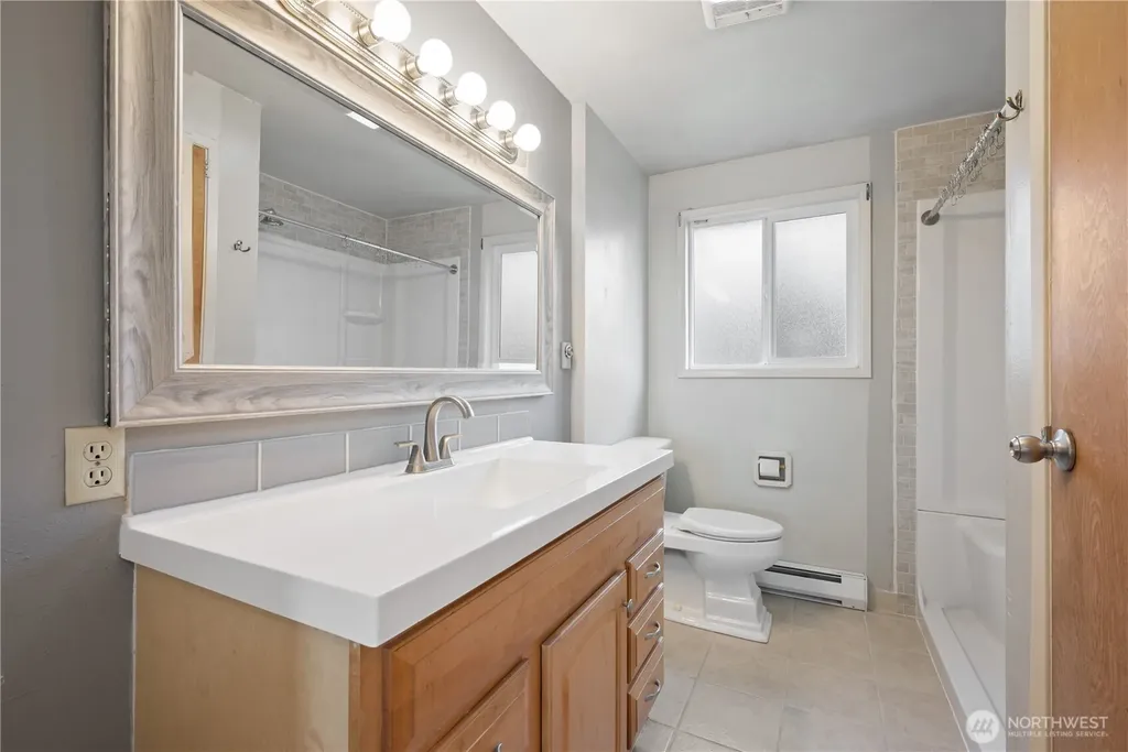 359 Douglas Street Longview WA 98632