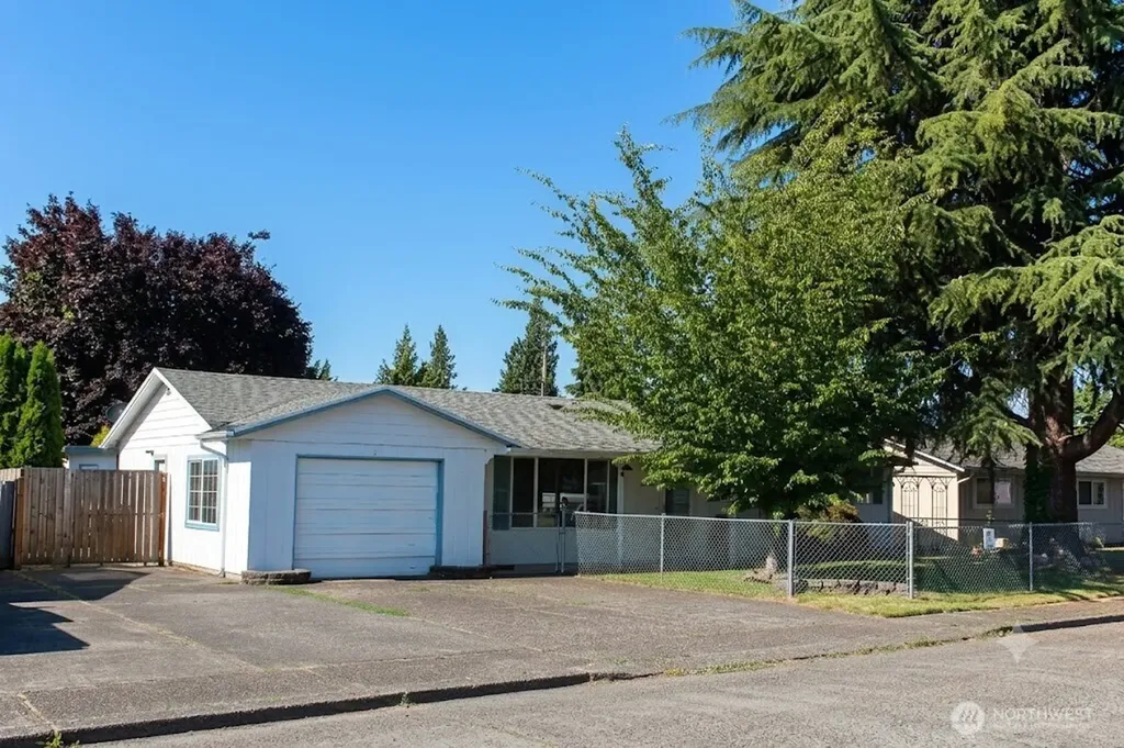 359 Douglas Street Longview WA 98632