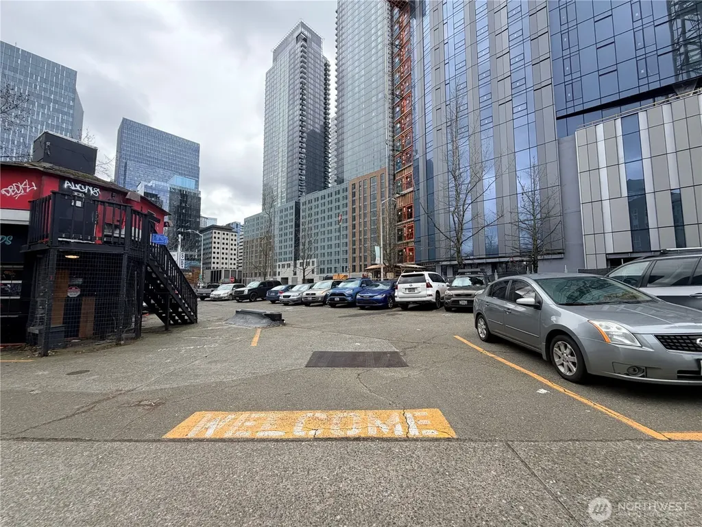 2404 7th Avenue Seattle WA 98121