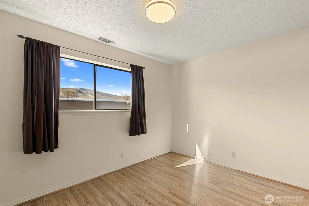407 Oregon Street Wenatchee WA 98801