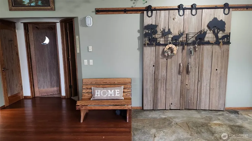 65 Wilderness Road Oakville WA 98568