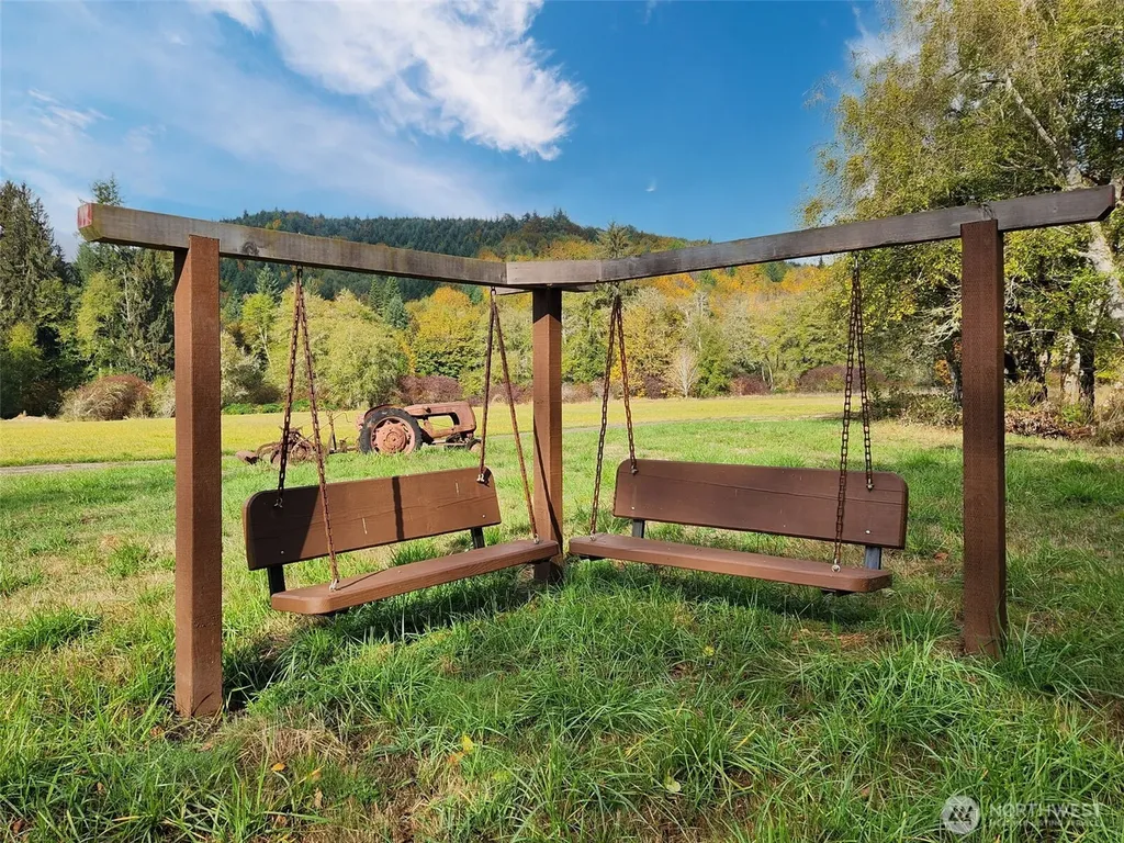 65 Wilderness Road Oakville WA 98568