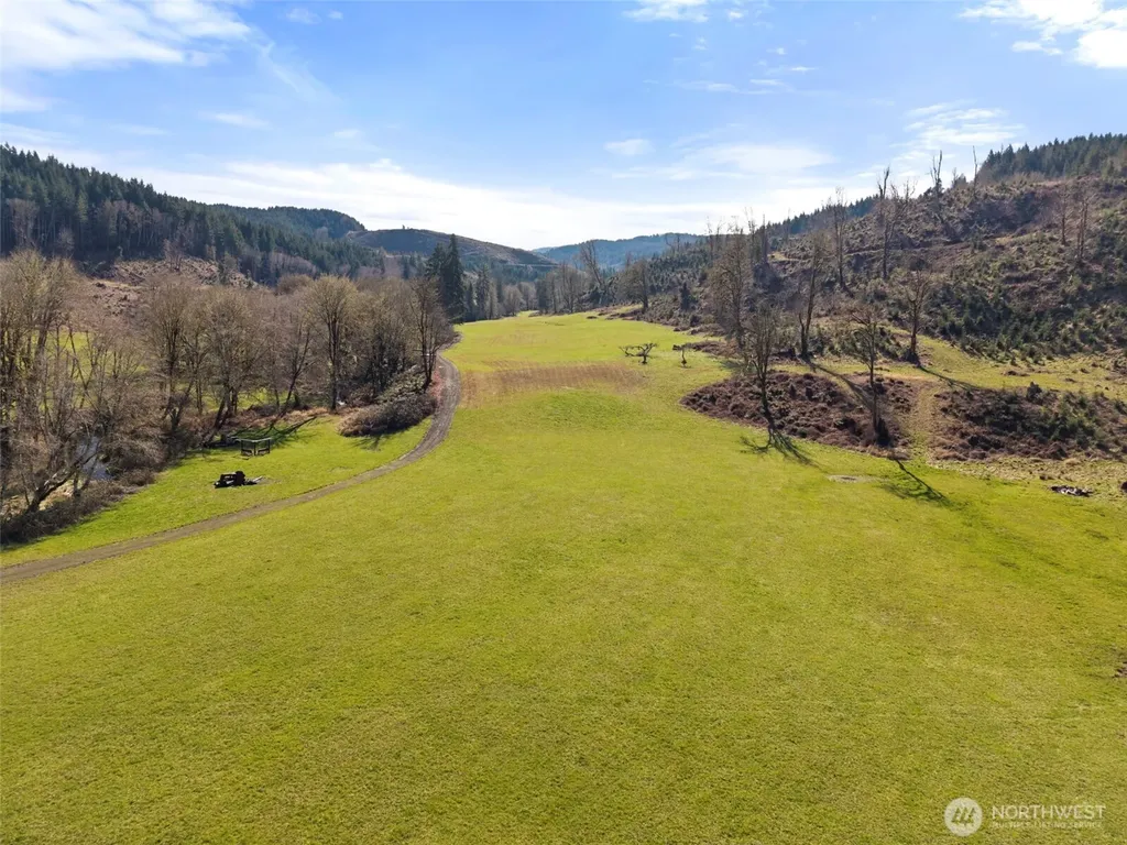 65 Wilderness Road Oakville WA 98568