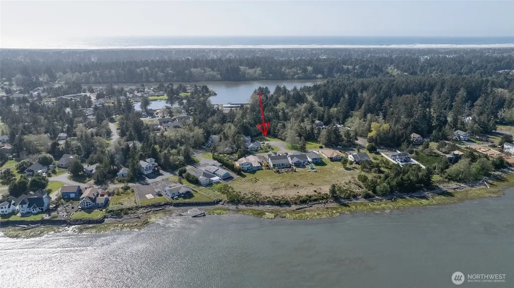 239 Mallus Court SE Ocean Shores WA 98569