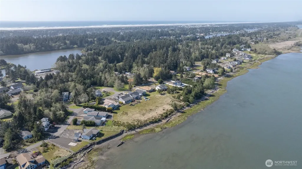 239 Mallus Court SE Ocean Shores WA 98569