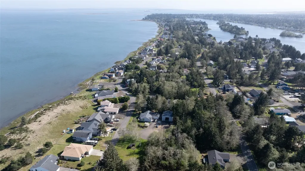 239 Mallus Court SE Ocean Shores WA 98569