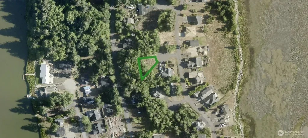 239 Mallus Court SE Ocean Shores WA 98569
