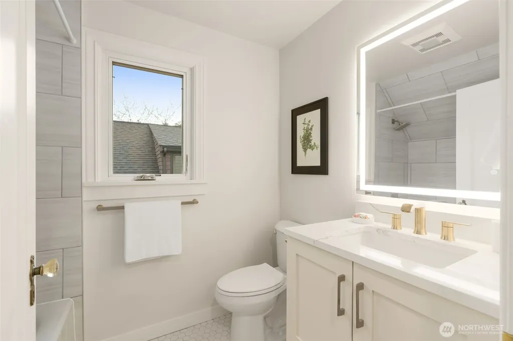 821 NW 57th Street Seattle WA 98107