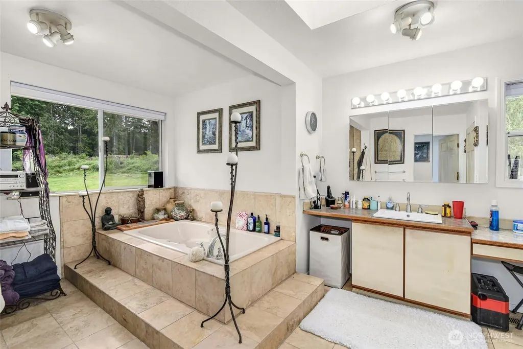 3188 Hinkley Road SE Port Orchard WA 98366