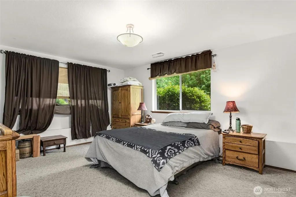 3188 Hinkley Road SE Port Orchard WA 98366