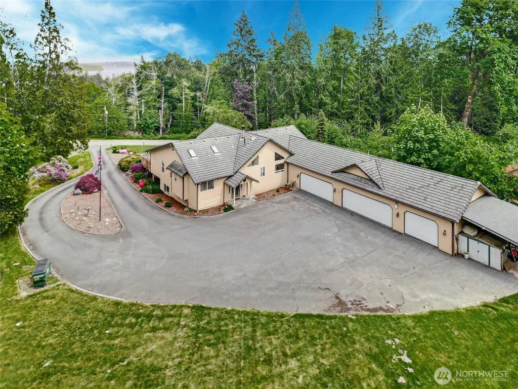 3188 Hinkley Road SE Port Orchard WA 98366