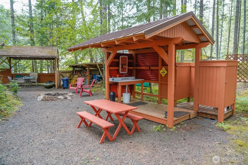 531 N Kokanee Ridge Drive Hoodsport WA 98548
