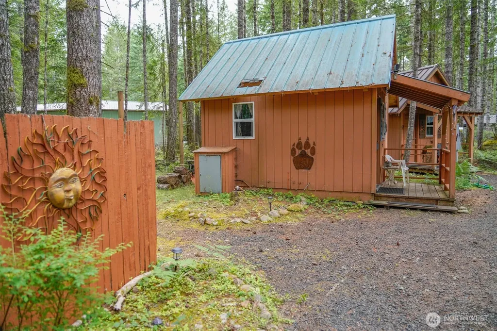 531 N Kokanee Ridge Drive Hoodsport WA 98548