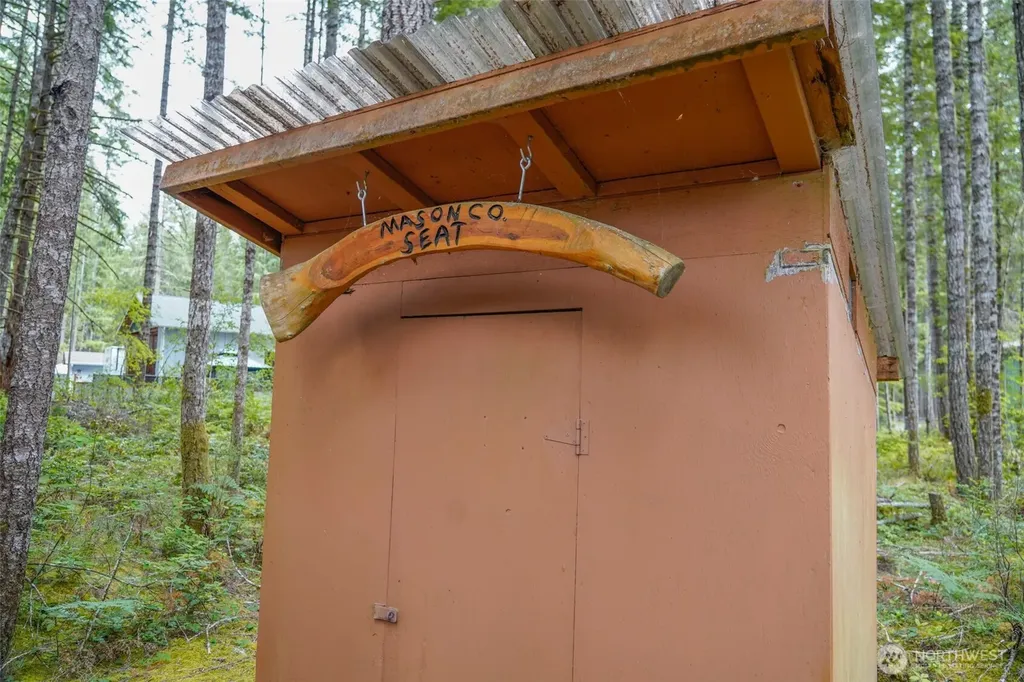 531 N Kokanee Ridge Drive Hoodsport WA 98548