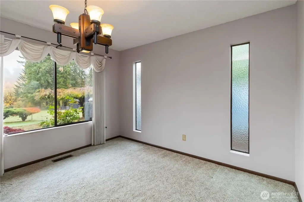 720 Abernathy Creek Longview WA 98632