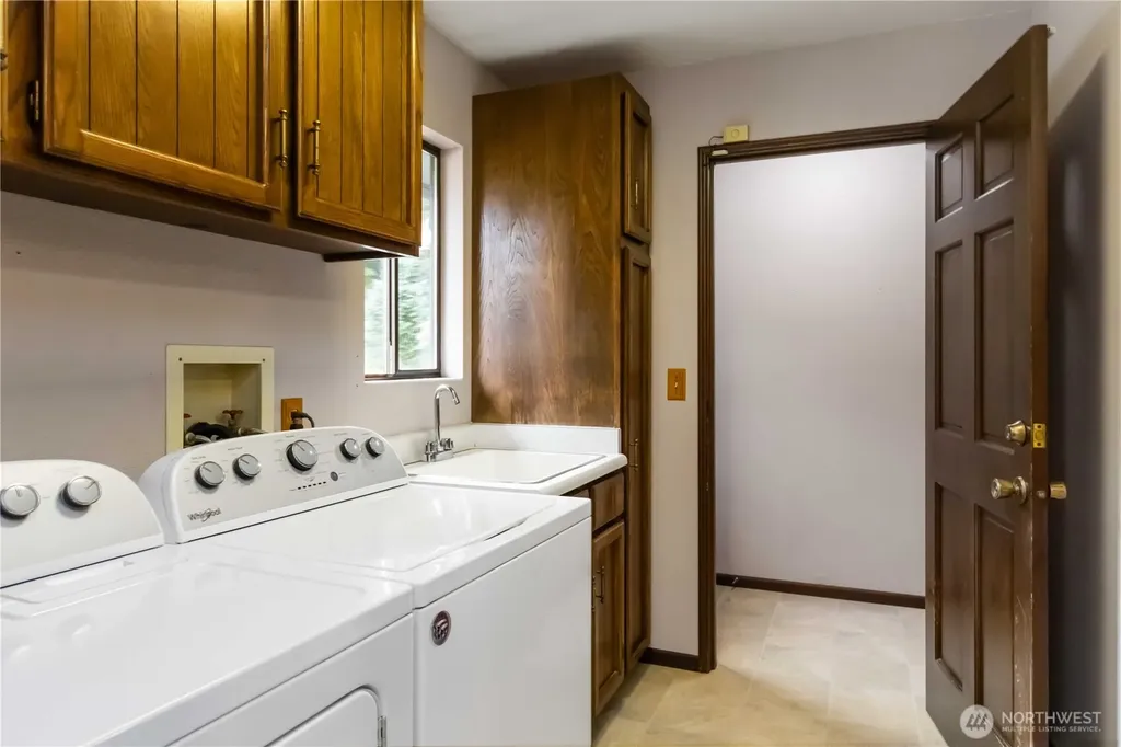 720 Abernathy Creek Longview WA 98632