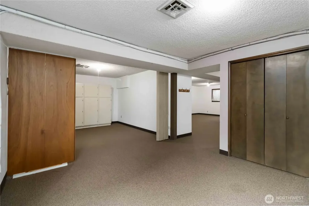 720 Abernathy Creek Longview WA 98632