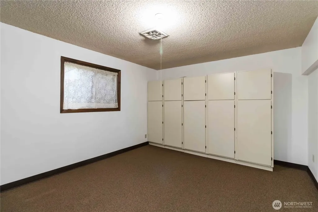720 Abernathy Creek Longview WA 98632