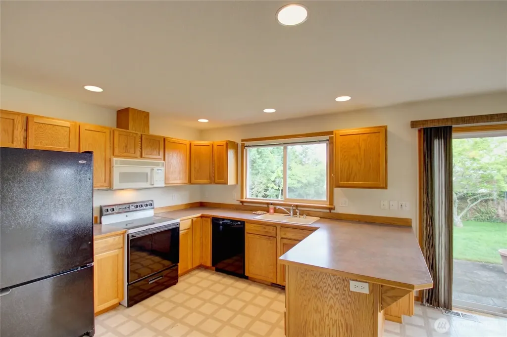 3419 G Avenue Anacortes WA 98221