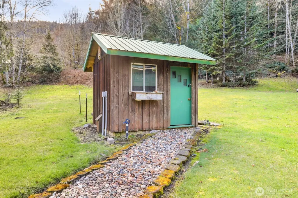 1422 Grauel Ramapo Road Port Angeles WA 98363