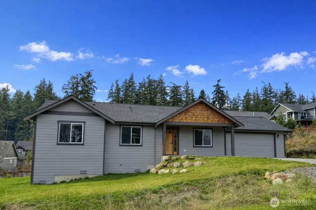 4817 Lawrence Avenue Freeland WA 98249