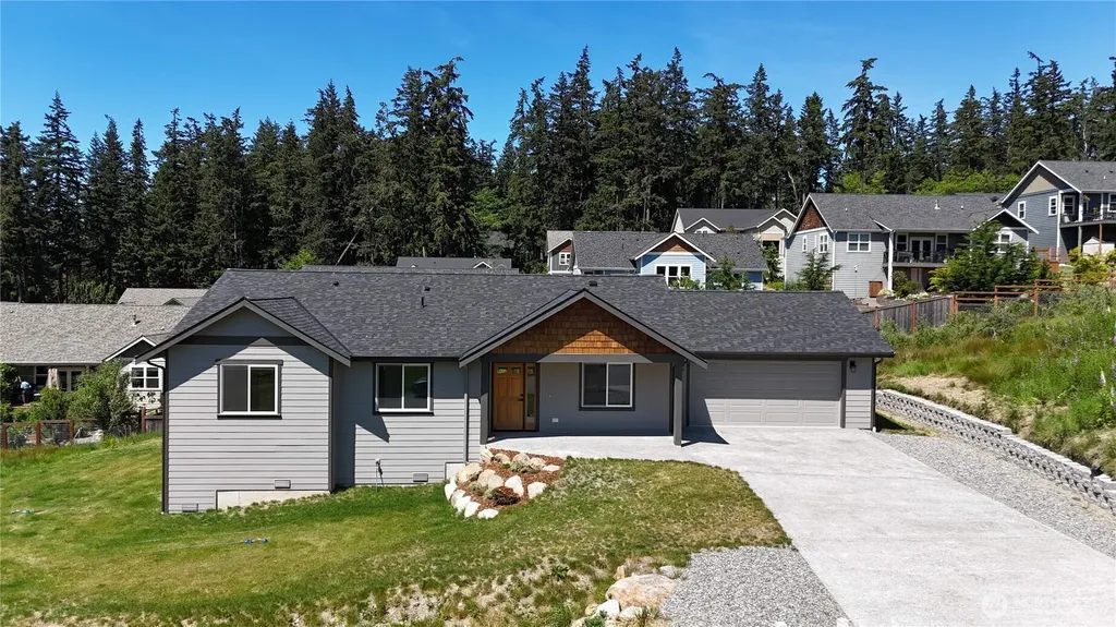 4817 Lawrence Avenue Freeland WA 98249