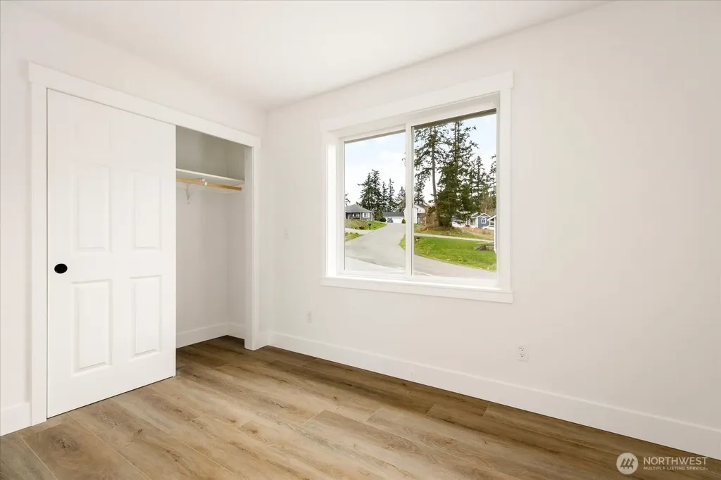 4817 Lawrence Avenue Freeland WA 98249