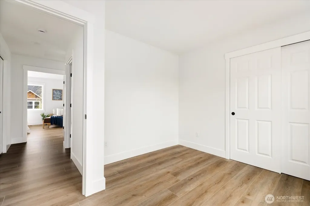 4817 Lawrence Avenue Freeland WA 98249