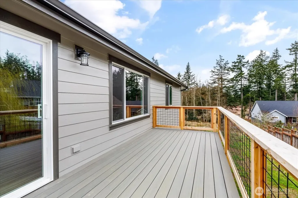 4817 Lawrence Avenue Freeland WA 98249