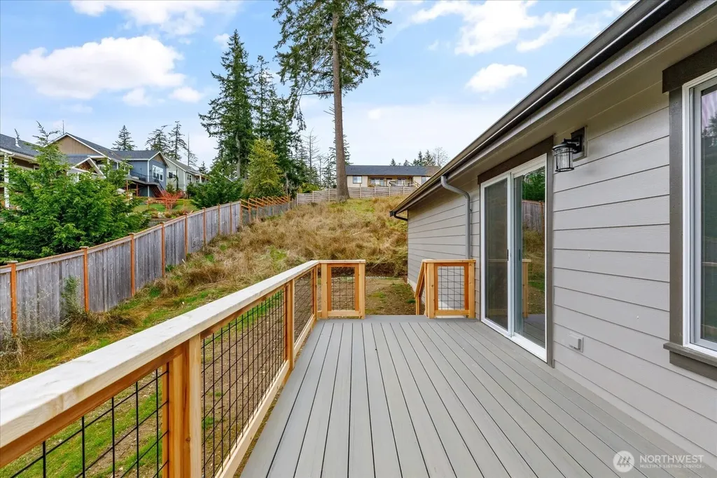 4817 Lawrence Avenue Freeland WA 98249