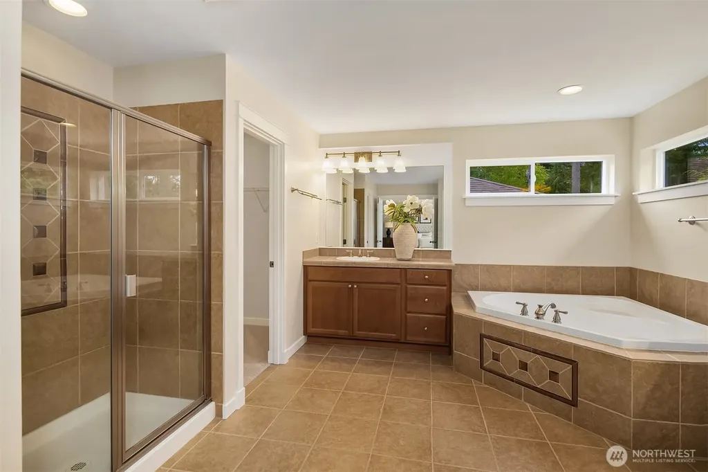 12612 Eagles Nest Drive Mukilteo WA 98275