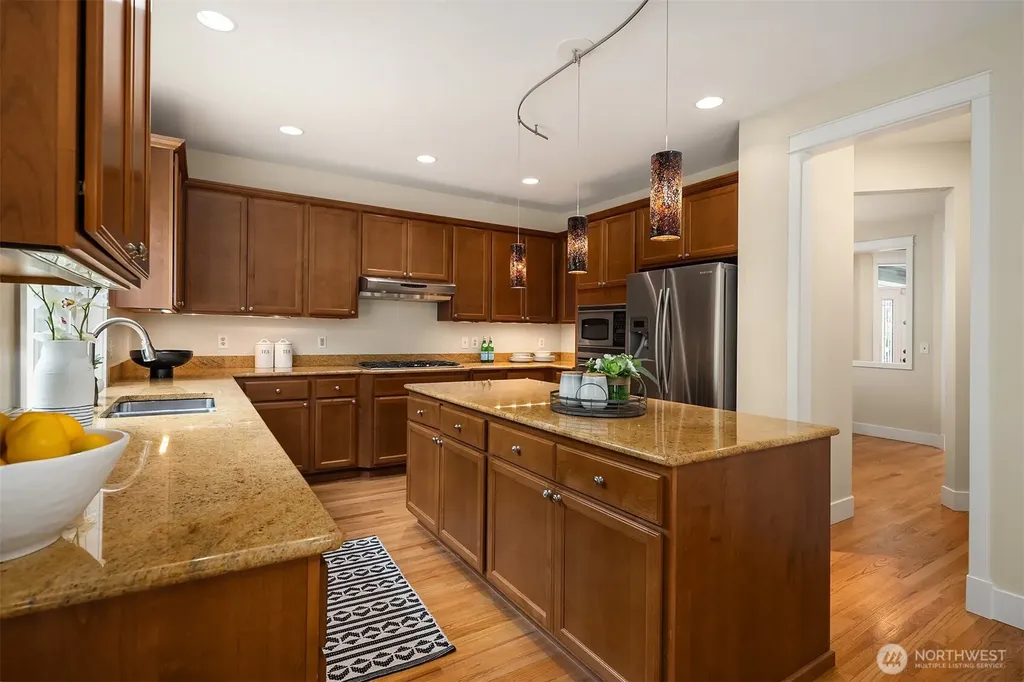 12612 Eagles Nest Drive Mukilteo WA 98275