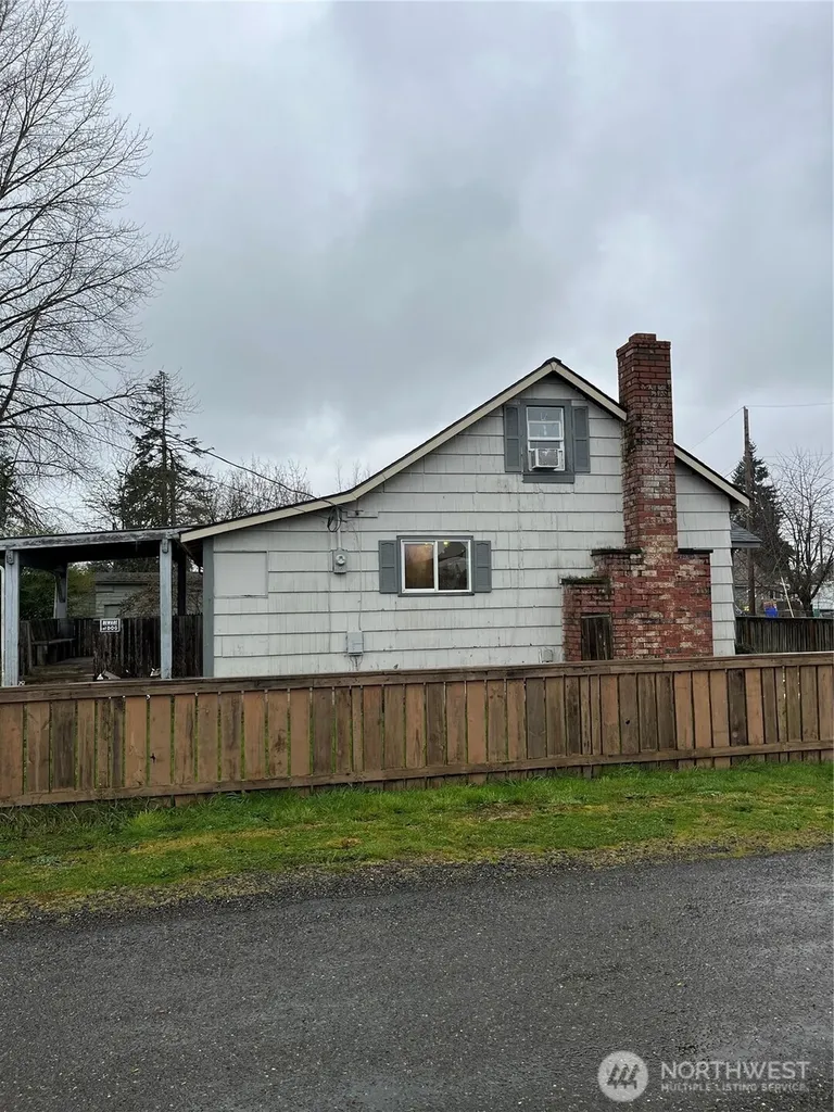 206 Van Buren Centralia WA 98531