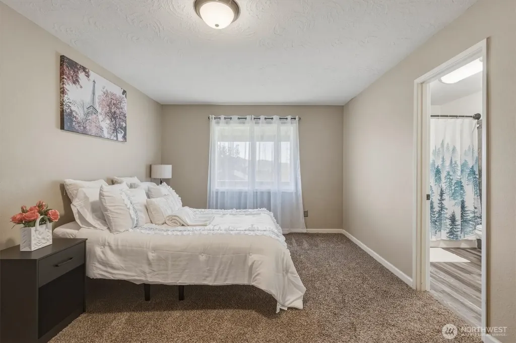 3805 Pacific Way Longview WA 98632