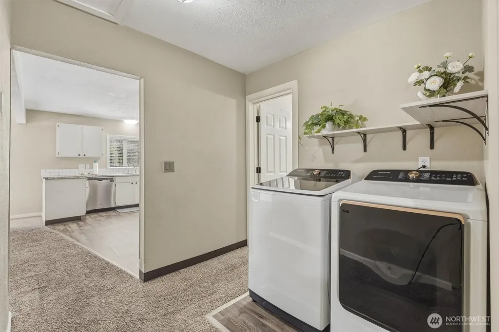 3805 Pacific Way Longview WA 98632