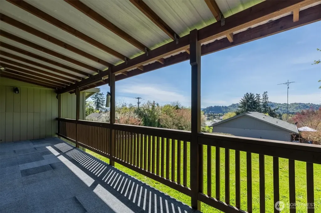 3805 Pacific Way Longview WA 98632