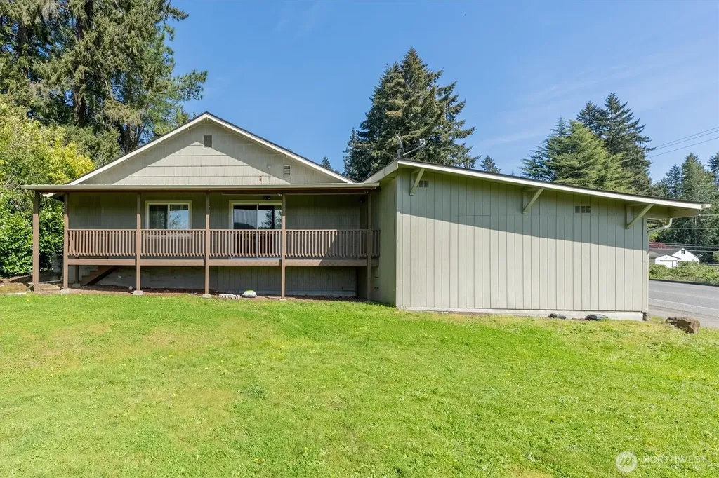 3805 Pacific Way Longview WA 98632