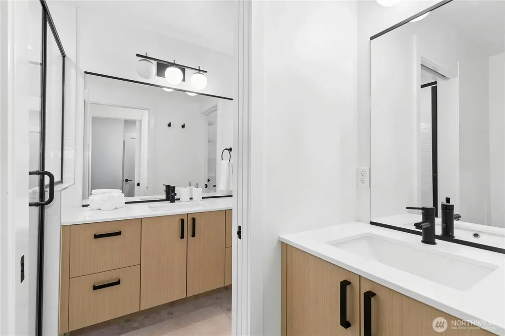 10354 Wallingford Avenue N Seattle WA 98133