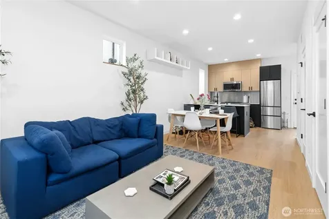 10354 Wallingford Avenue N Seattle WA 98133