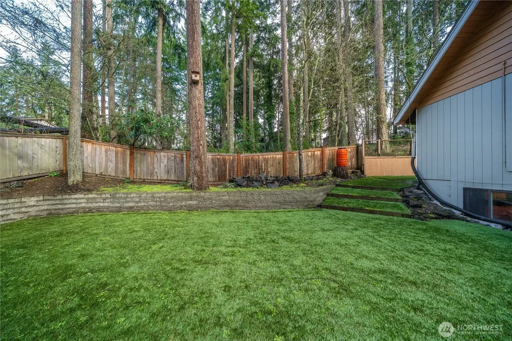 6019 Alameda Ave W University Place WA 98467