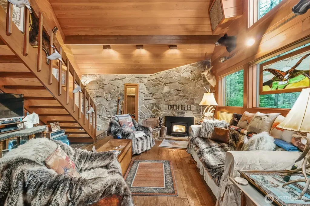 15202 Washougal River Road Washougal WA 98671