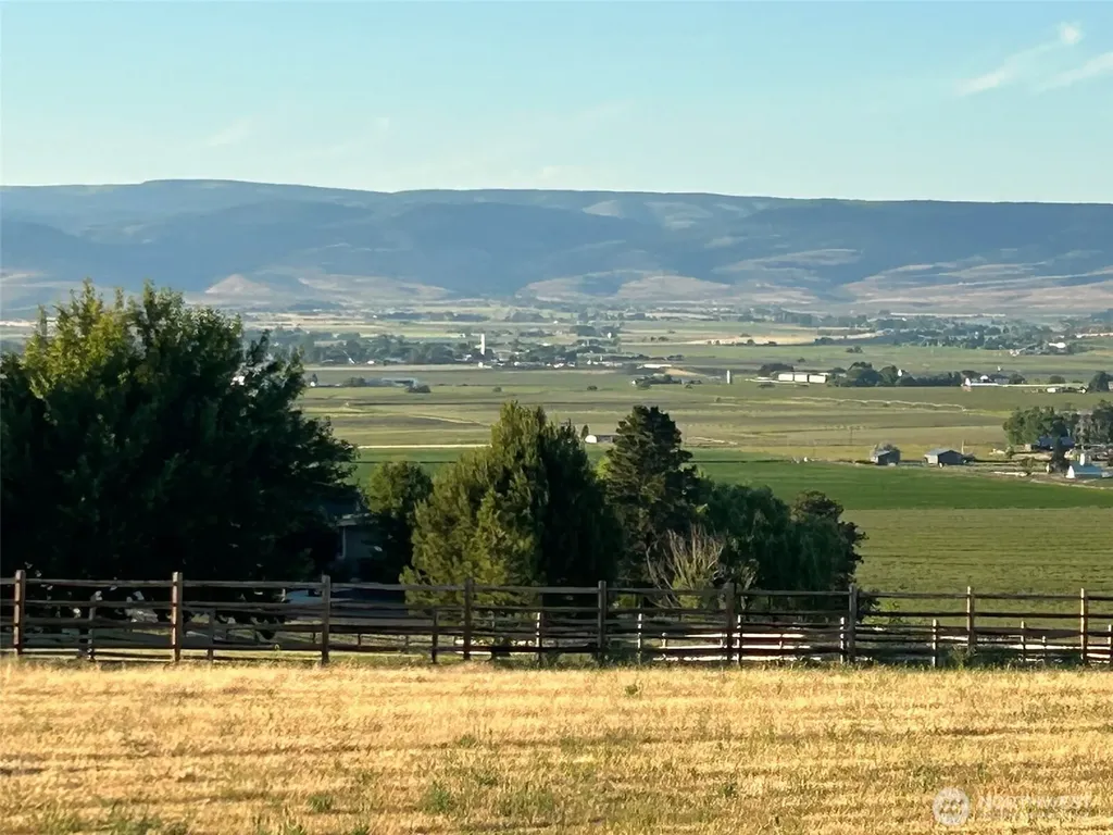 5 Stonegate Drive Ellensburg WA 98926