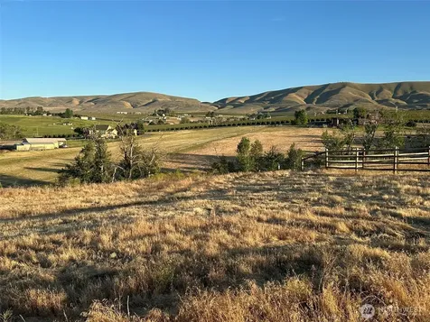 5 Stonegate Drive Ellensburg WA 98926