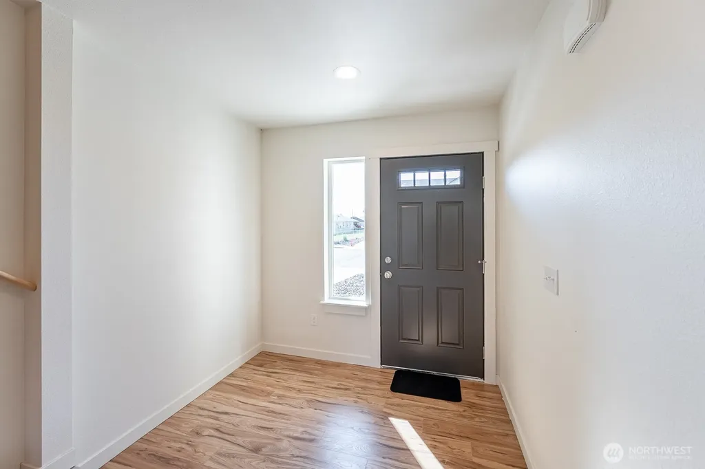 1073 S Grand Drive Moses Lake WA 98837